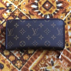 Louis Vuitton Zippy Wallet